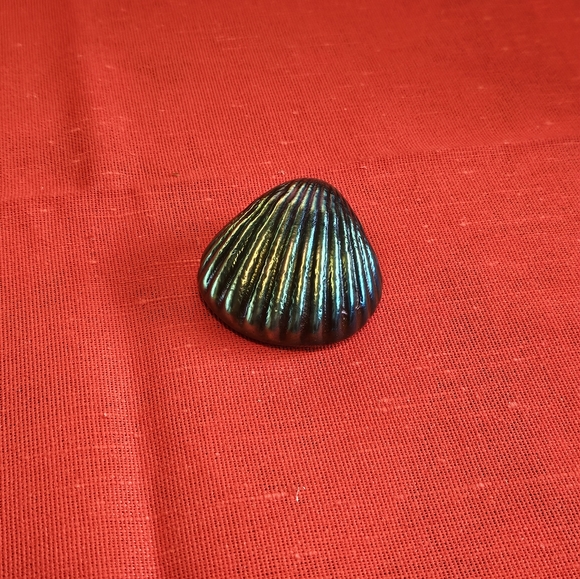 Iridescent Glass Seashell - Picture 3 of 4